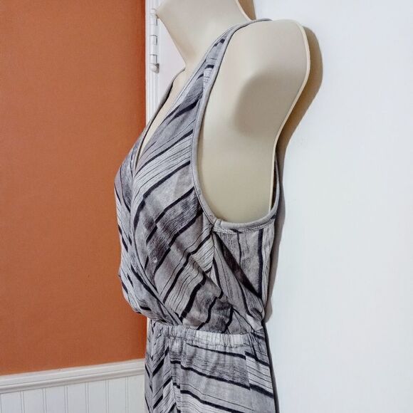 Quiksilver Sleeveless V Neck Chevron Striped Maxi Dress X Small - Picture 4 of 12